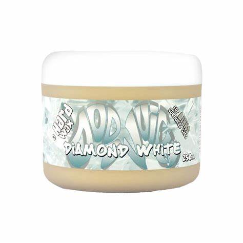 Dodo Juice Diamond White carnauba hard wax - for light coloured cars